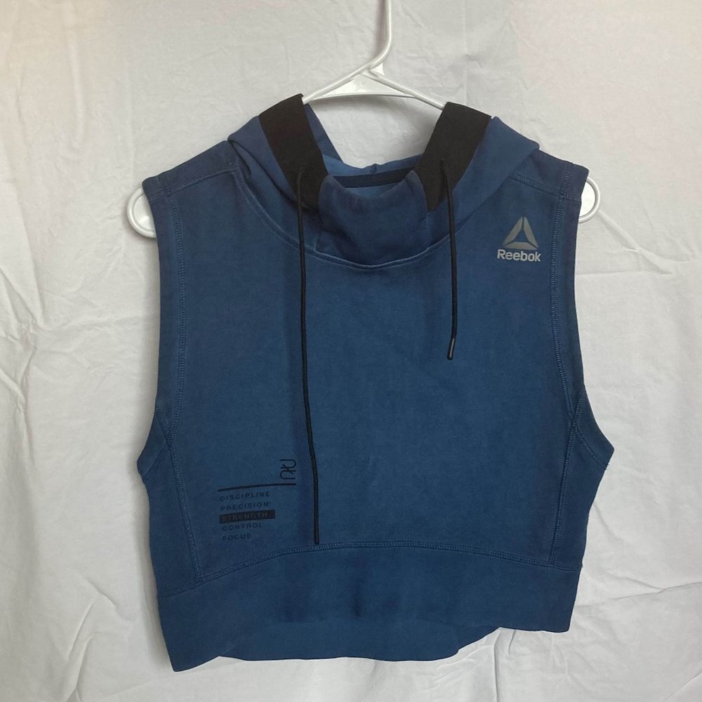 Small Cropped Reebok Athleisure Muscle Tank